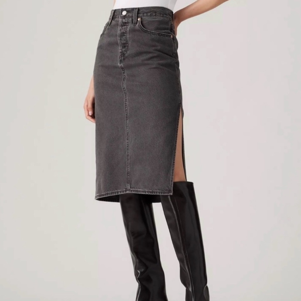 Levi's Denim Midi Skirt with Side Slit Size 28  NWT
